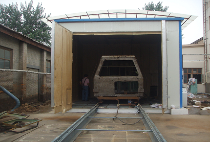 鑄造件機(jī)械噴砂房